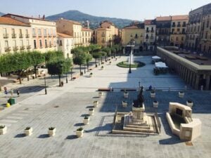 Piazza Vittorio Emanuele nel centro di Vallo della Lucania