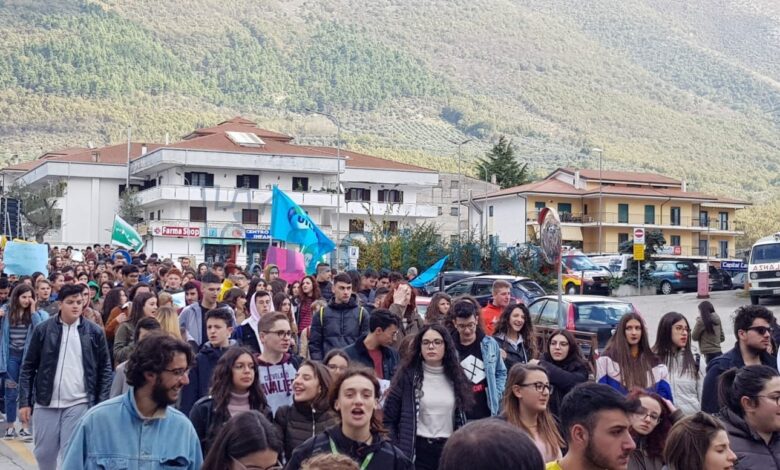 Corteo per l'ospedale di Polla