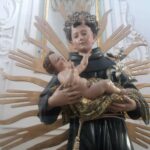 Sant'Antonio con bambino statua
