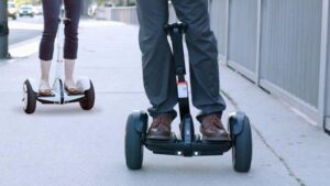 Padula punta sulla mobilità elettrica