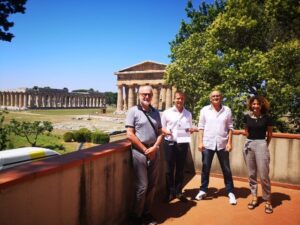 Paestum: Zuchtriegel socio onorario della società friulana di archeologia