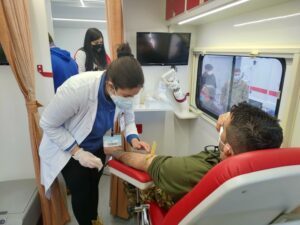 Donazioni di sangue nell'autoemoteca Avis