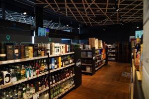 Agropoli: un anno per il Maxistore Decò