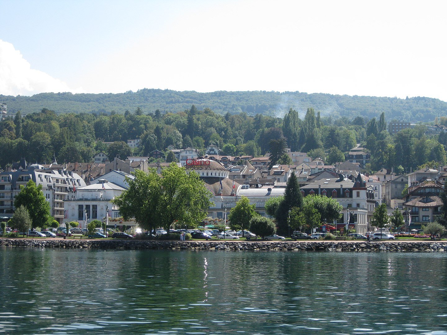 Évian-les-Bains