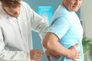 Medico visita nefrologica