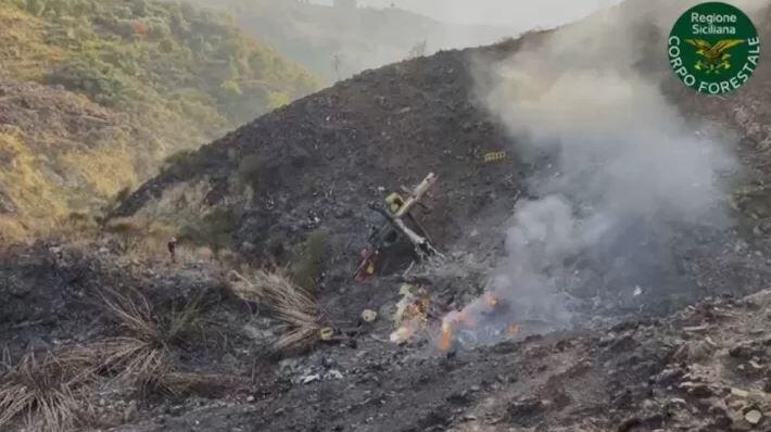 Canadair precipita sull'Etna