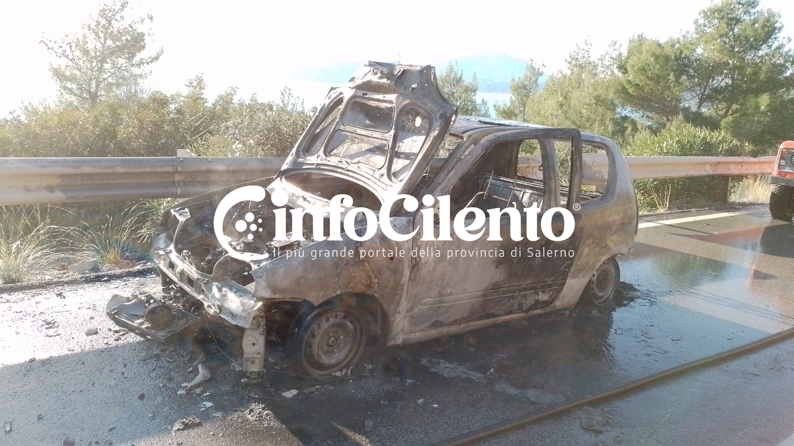 Auto a fuoco Sapri