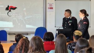 Carabinieri scuola Ogliastro