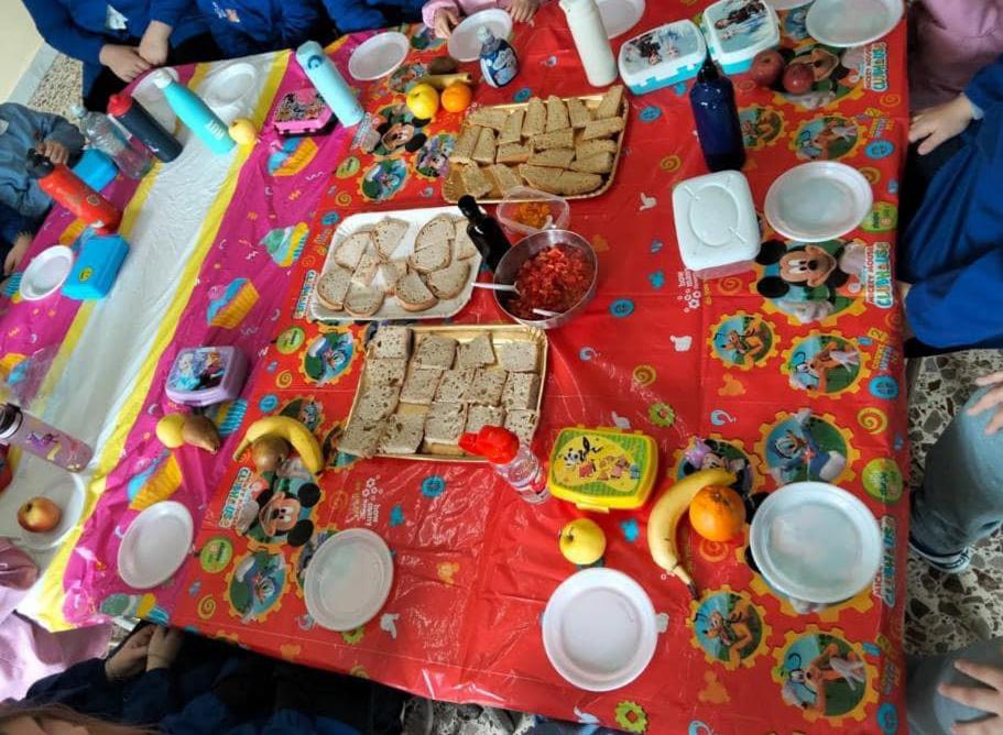 Merenda pane olio a scuola