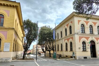 Piazza della repubblica- scuola Vincenzo Giudice