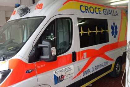 Ambulanza Croce Gialla