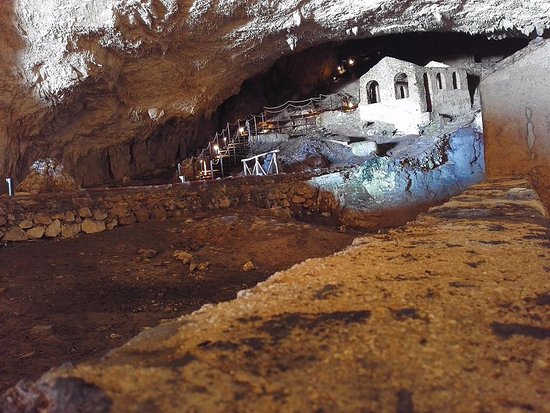 Grotte San Michele