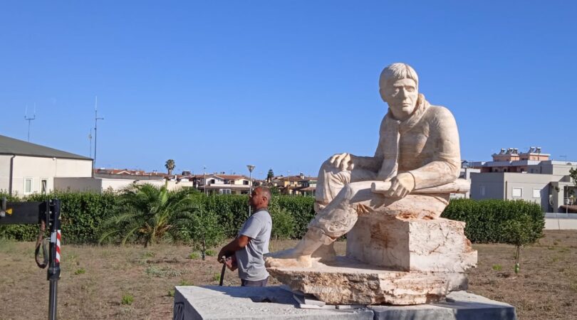 Inaugurata a Lidispoli l'opera dedicata al Sindaco Pescatore Angelo Vassallo:  un tributo al suo impegno per l'ambiente - InfoCilento