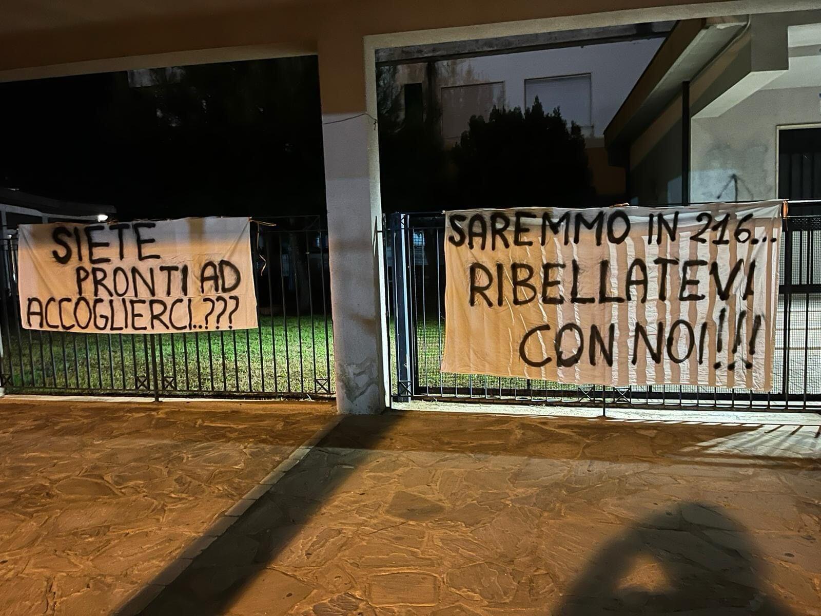 Altavilla protesta scuola