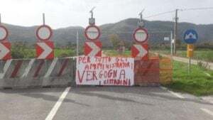 Proteste ponte Caiazzano