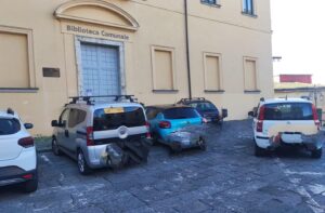 Eboli, auto nel centro storico