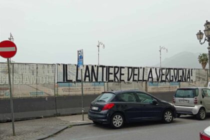 Salerno, Piazza Cavour