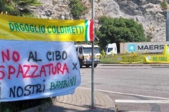 Blitz al porto di Salerno da parte di Coldiretti