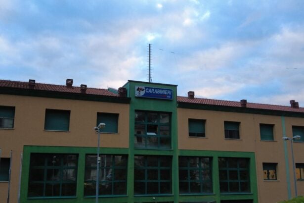 Vallo di Diano, aggredisce moglie e figlio minorenne: denunciato