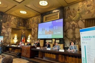 Salerno, incontro De Luca