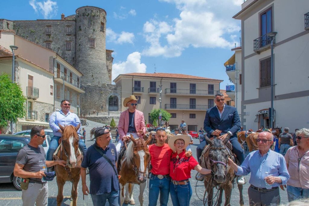 Raduno equestre