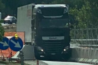 Autoarticolato incastrato, Caggiano