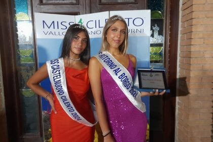 Angela e Alessia reginette Miss Cilento