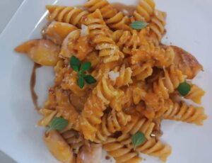 Eliconi in crema di zucca e calamaretti