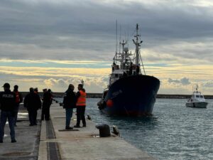 Salerno, sbarco migranti