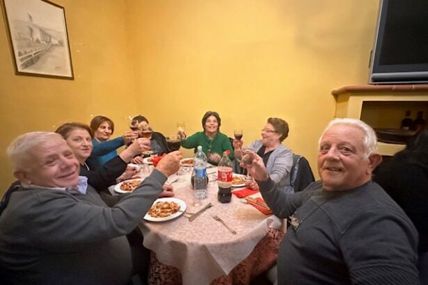 Roscigno, pranzo con gli anziani