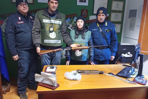 Carabinieri forestali, sequestro armi
