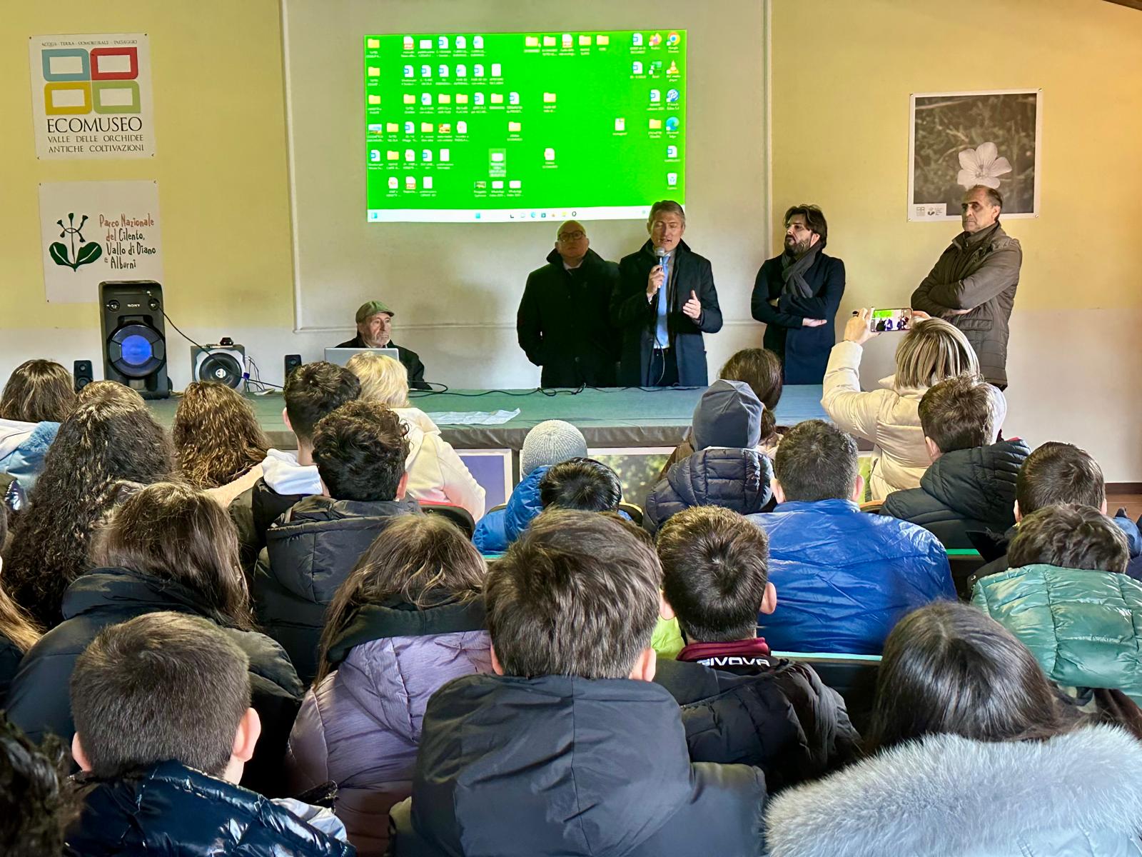 A Sassano la “Giornata di visita all'Ecomuseo della Valle delle orchidee” -  InfoCilento
