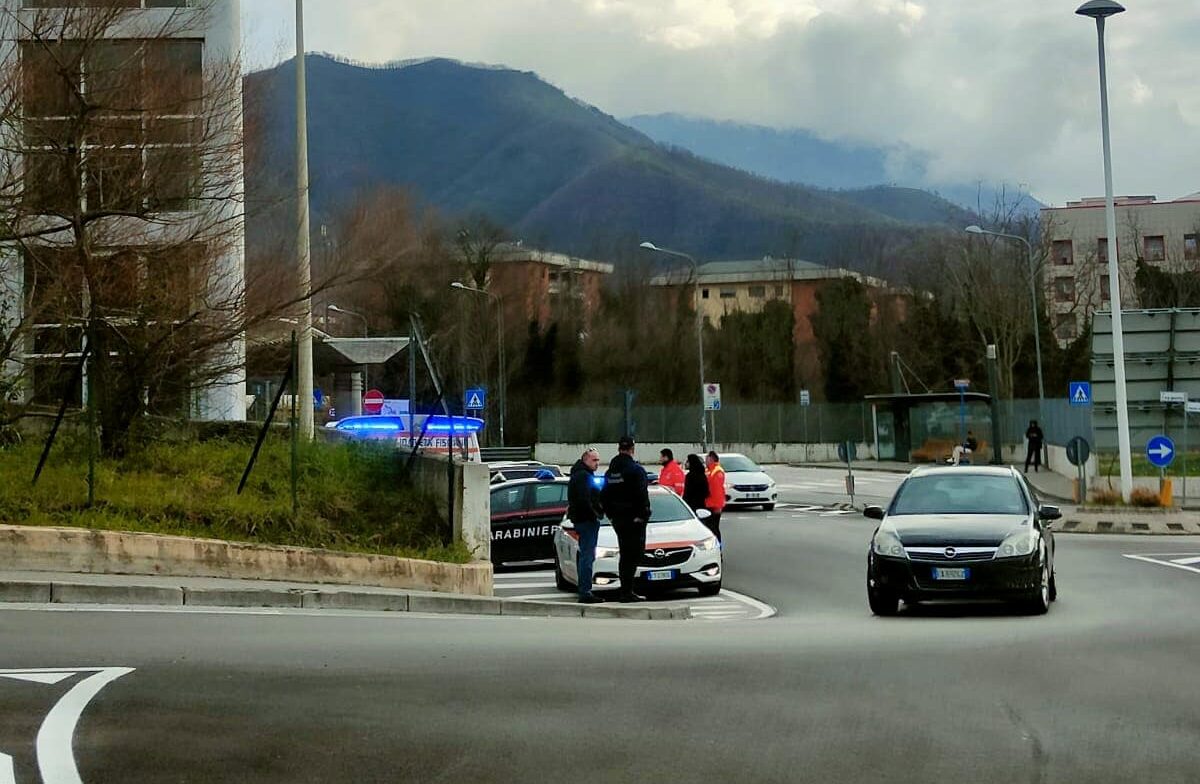 Suicidio Salerno