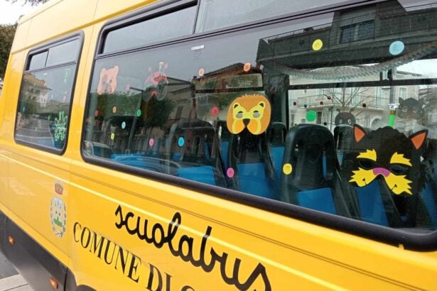 Caggiano, carnevale scuolabus