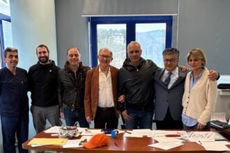 Eboli, equipe protesica