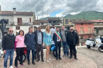 Caggiano, vespa club