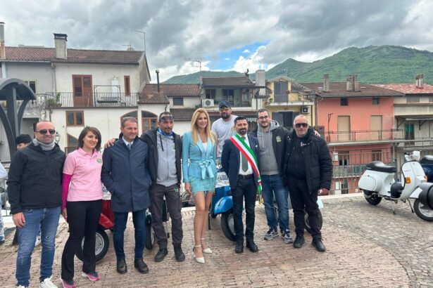 Caggiano, vespa club