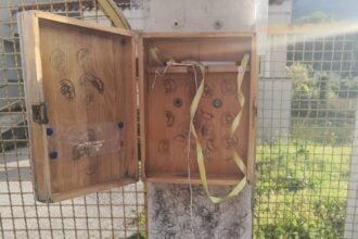 Sapri, cassetta vandalizzata