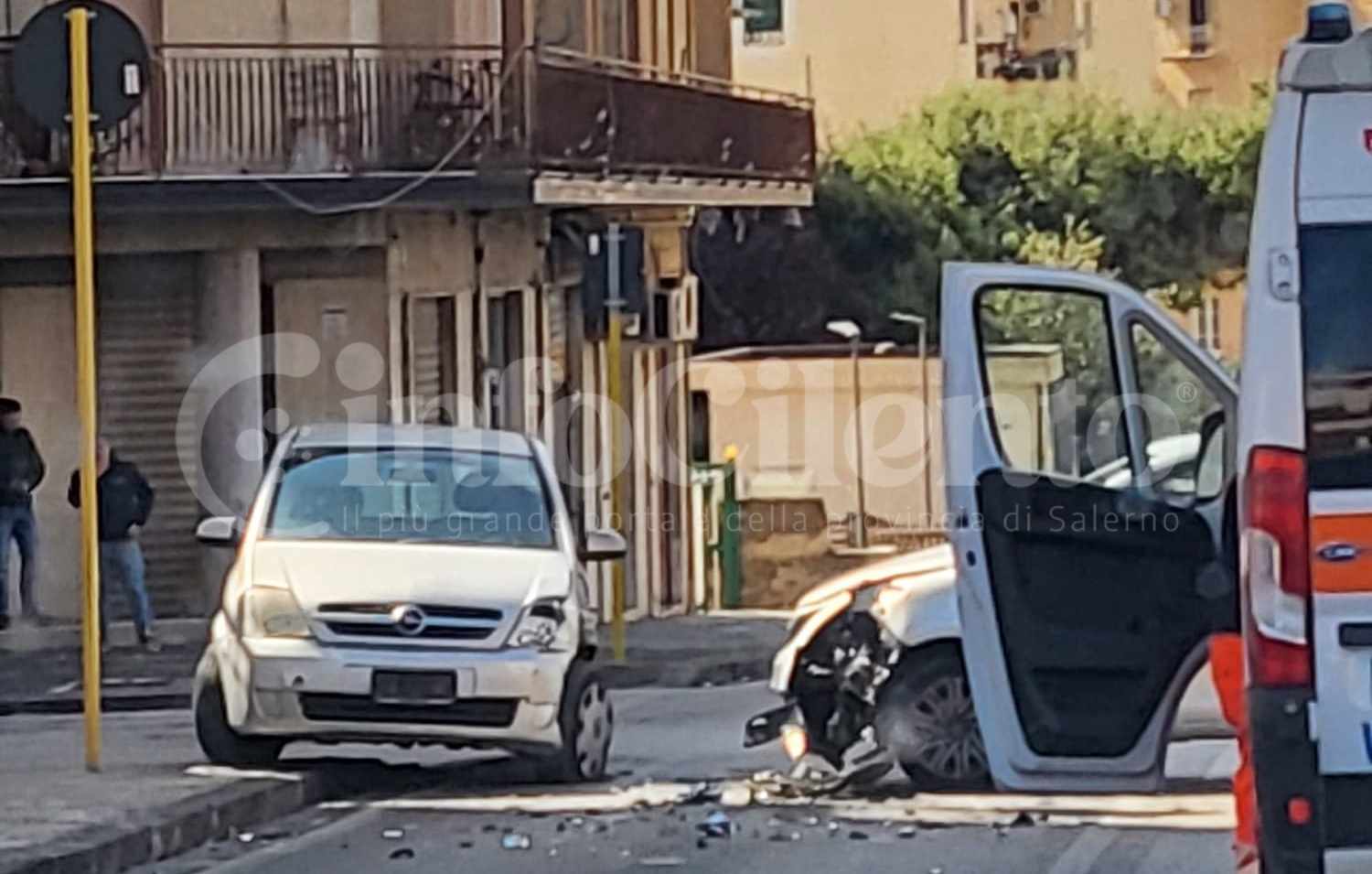 Eboli, incidente Via Gonzaga