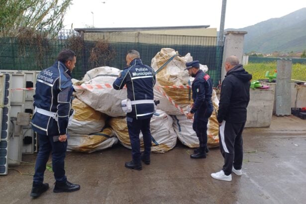 Sant'Arsenio, sequestro rifiuti
