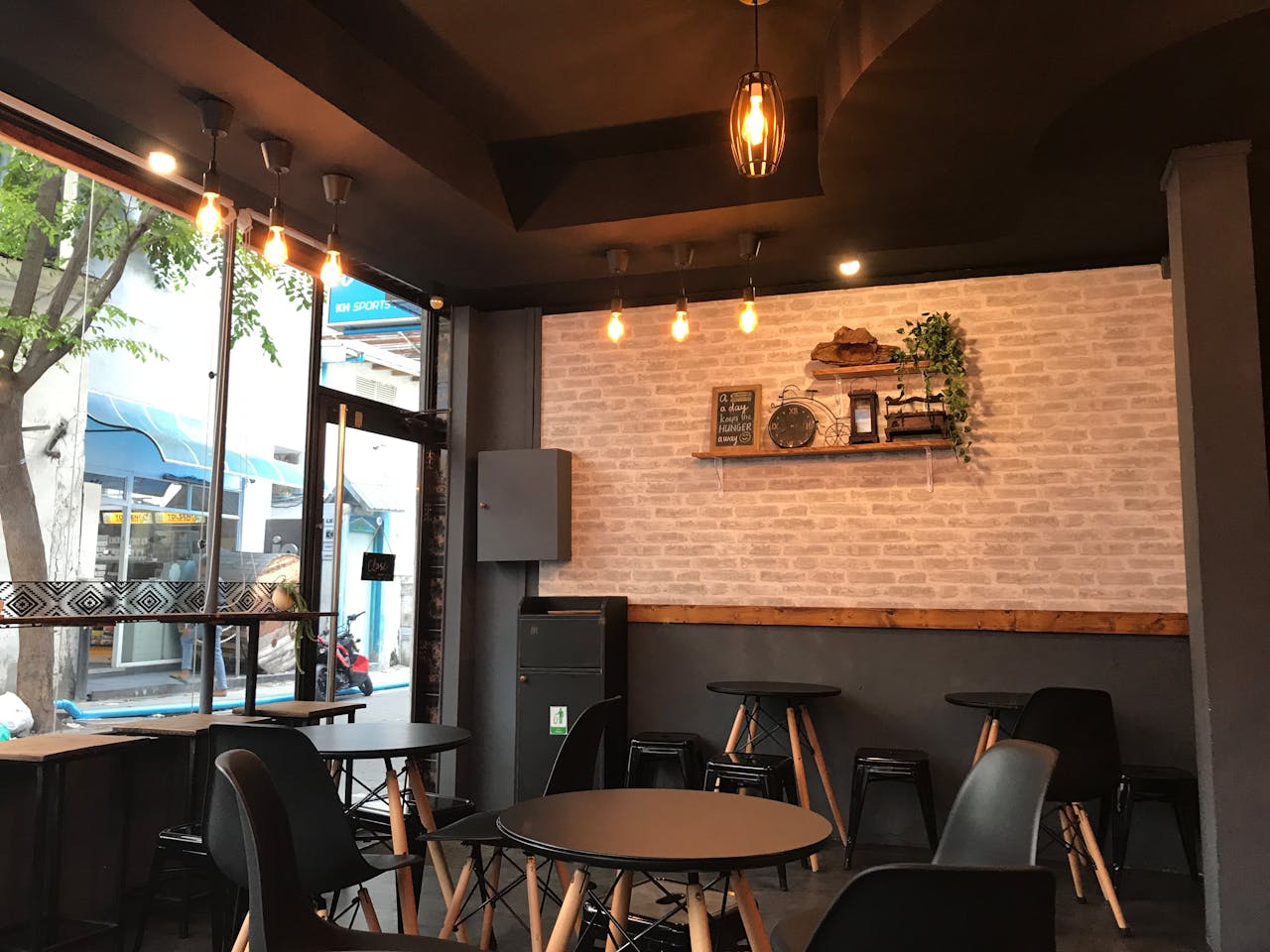 Bar