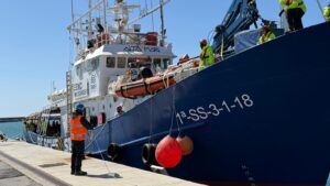 Nave migranti