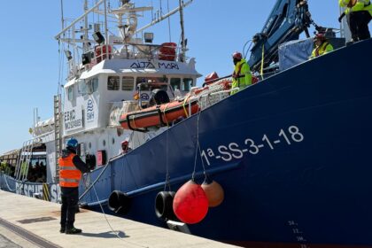 Nave migranti