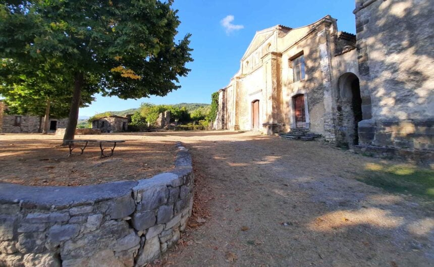 Roscigno Vecchia