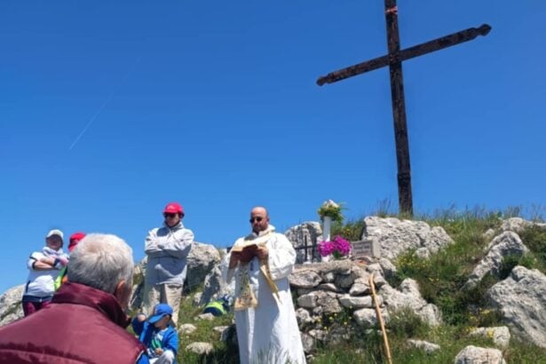Croce, Monte Sarconi