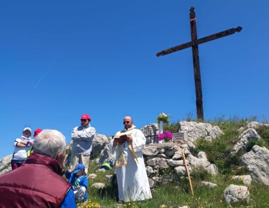 Croce, Monte Sarconi