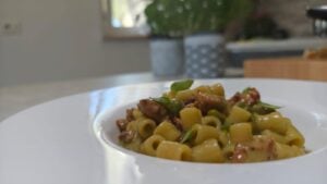 Pasta piselli e salsiccia