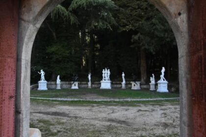Villa D'Ayala Valva