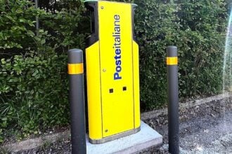 Colonnina Poste Italiane