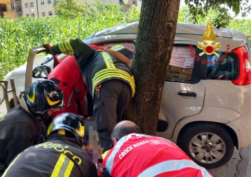 Salerno, incidente in Via Sant'Eustachio